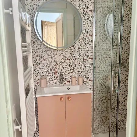 Apartment Rose-jasmin 15 Minutes